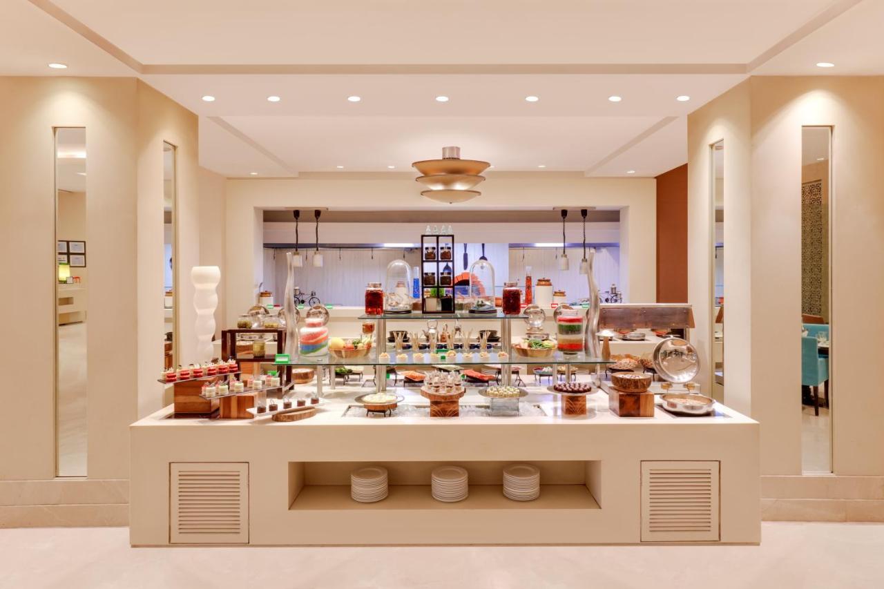 Lemon Tree Premier 2, Gurugram Hotel Gurgaon Exterior photo