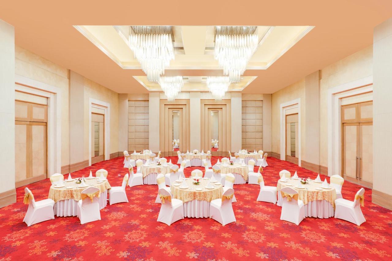 Lemon Tree Premier 2, Gurugram Hotel Gurgaon Exterior photo