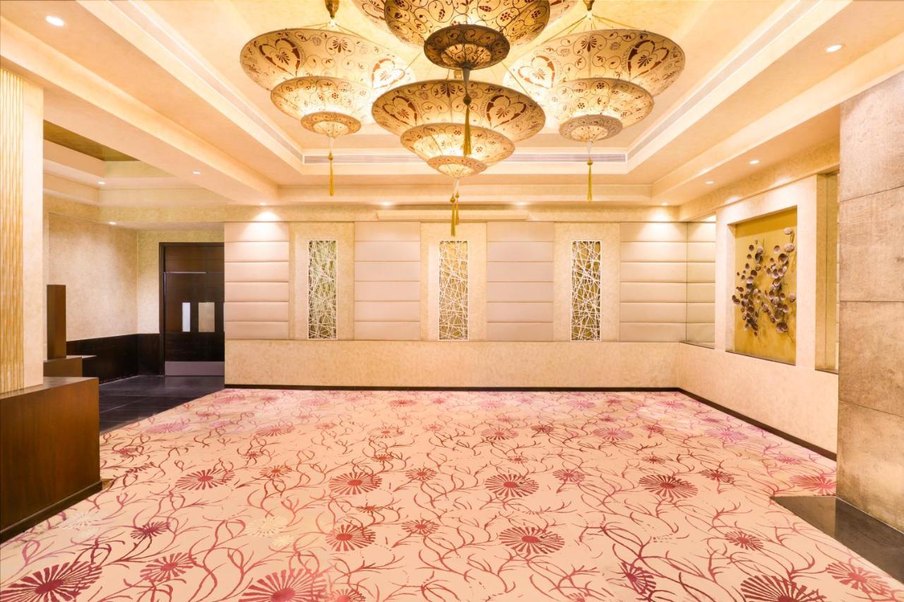 Lemon Tree Premier 2, Gurugram Hotel Gurgaon Exterior photo