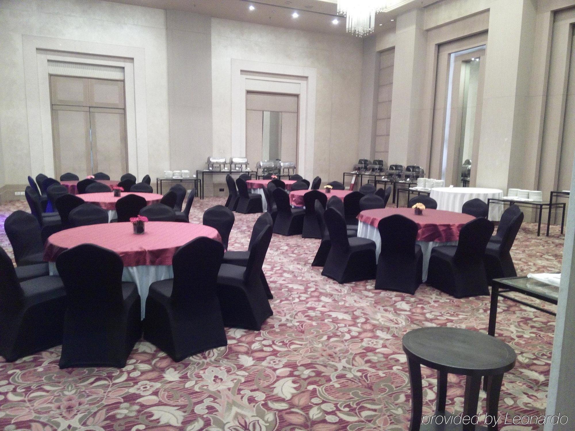 Lemon Tree Premier 2, Gurugram Hotel Gurgaon Exterior photo